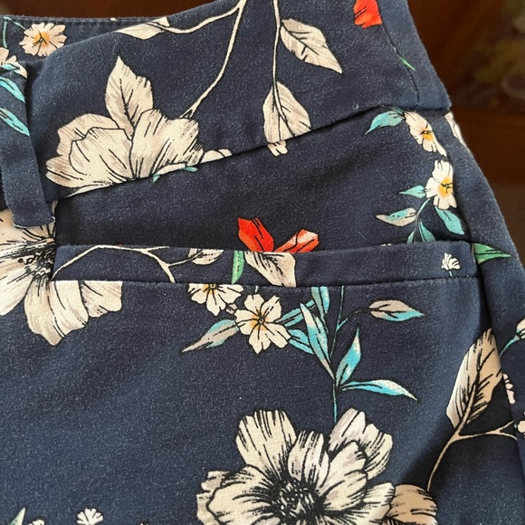 Roz & Ali Navy Floral Pants size woman 20W pockets front - Picture 8 of 9